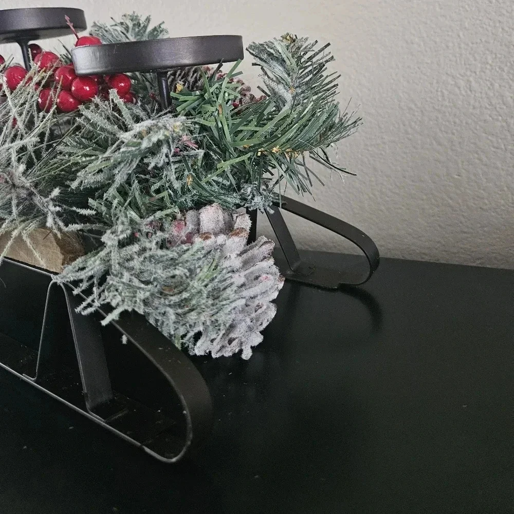 Christmas sleigh‎ frosted pine and red berries candle holder